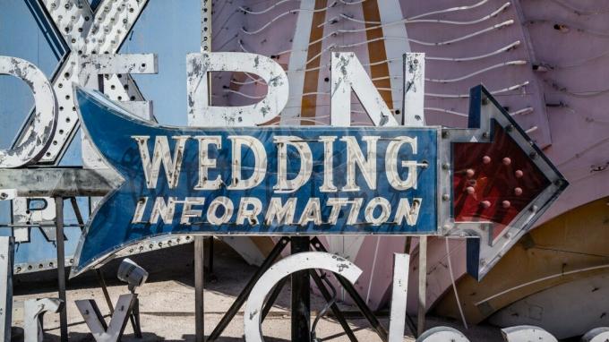 ADHD attiecību stāsts par gandrīz kāzām Vegasā