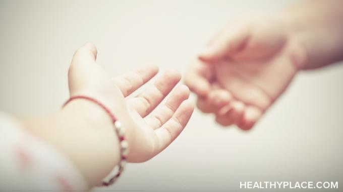 Vai jūs veicat iespēju, vai arī jūs piedāvājat spēcinošu garīgās veselības atbalstu savam ģimenes loceklim vai draugam? Atklājiet atšķirību vietnē HealthyPlace.