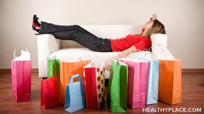 Aptver dažādus iepirkšanās atkarības ārstēšanas veidus, ieskaitot iepirkšanās atkarības terapiju un kur iegūt palīdzību iepirkšanās atkarības jomā.