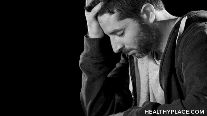 Uzziniet par galvenajiem depresijas traucējumiem (MDD), ieskaitot MDD simptomus un to, kā galvenā depresija ietekmē cilvēku ikdienas dzīvi. Sīkāka informācija par HealthyPlace.