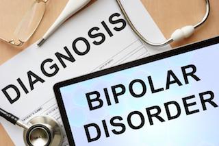 Ir grūti diagnosticēt bipolārus traucējumus pusaudžiem vai jauniem pieaugušajiem. Šeit ir daži padomi, kā tikt galā ar sajūtām, kas var rasties pēc diagnozes noteikšanas. 