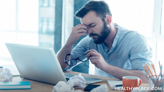 Dzīve reizēm var būt milzīga, it īpaši, ja jums ir garīga slimība. Vietnē HealthyPlace uzziniet, kā nomierināt haosu prātā un apkārt.